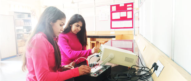 LIC  LAB